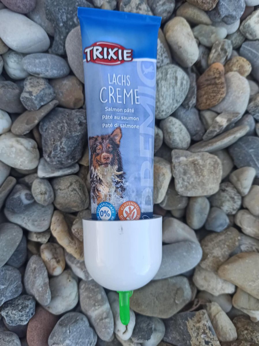 Ochranný dávkovač na paštiky TRIXIE v tubě